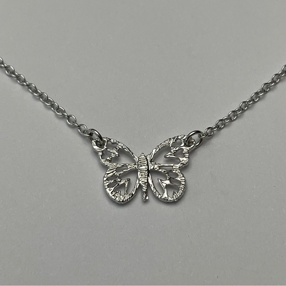 EUC Butterfly Necklace